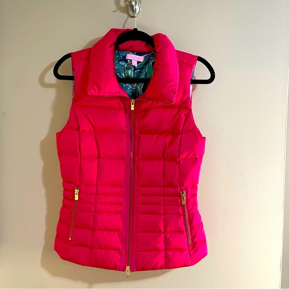 Lilly Pulitzer Jackets & Blazers - Lilly Pulitzer SYD Quilted Down Puffer Vest in Pink Women's Medium